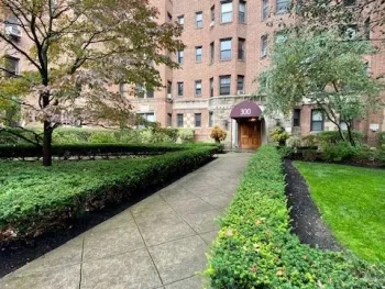 Property at 300 Main St, White Plains, NY 10601