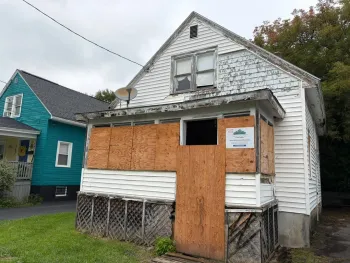 Property at 171 Hope Ave, Syracuse, NY 13205