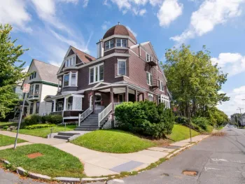Property at 114 S Lake Ave, Albany, NY 12208