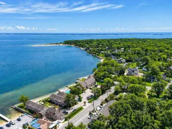 Property at 62 CANOE PLACE RD UNIT 625/6, Southampton, NY 11968