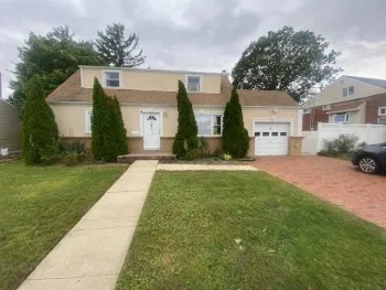 Property at 545 KINGS AVE, Massapequa, NY 11758