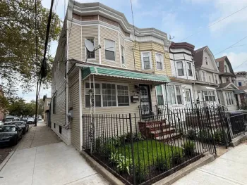 Property at 8501 90 st, Woodhaven, NY 11421