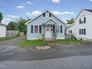 Property at 7 Ballston Street, Waterford, NY 12188