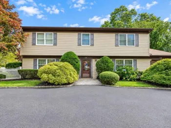 Property at 10 Marblestone, South Setauket, NY 11720