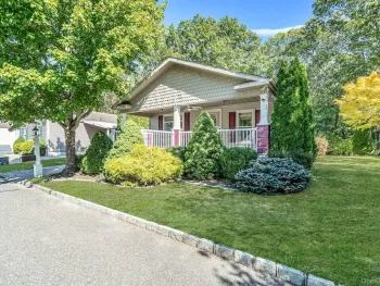 Property at 1661 Old Country Road, Riverhead, NY 11901