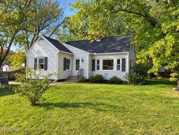 Property at 6 Alflo Circle, Glenville, NY 12302