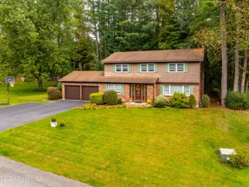 Property at 565 Jefferson Court, Guilderland, NY 12084