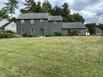 Property at 400 Lincoln Drive, Guilderland, NY 12084