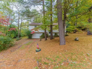 Property at 67 Oak Leaf Drive, Stuyvesant, NY 12173