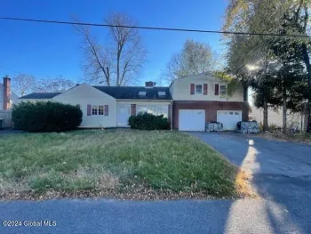 Property at 13 Mountainview Avenue, Saugerties, NY 12477