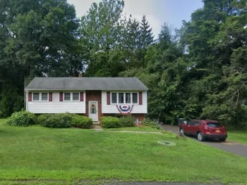Property at 47 Oak Leaf Drive, Stuyvesant, NY 12173