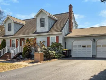 Property at 4 Skaarland Drive, Ballston, NY 12027
