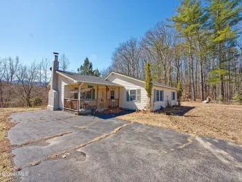 Property at 547 Stone Bridge Rd Ext, Durham, NY 12423