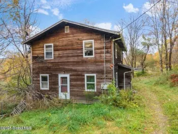 Property at 150 Memory Lane, Fulton, NY 12194