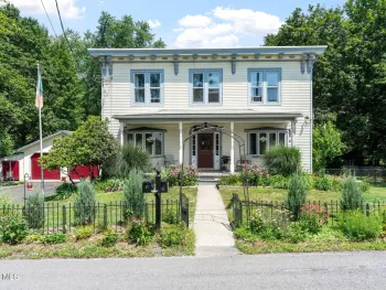 Property at 17 Mullens Road, Bethlehem, NY 12159