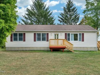 Property at 508 McKnight Road, Schodack, NY 12156