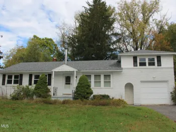 Property at 4 Yolanda Drive, Glenville, NY 12027