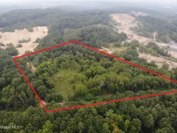 Property at 312 County Highway 122, Johnstown, NY 12095