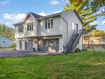 Property at 7 The Concourse, Kinderhook, NY 12130