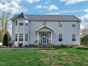 Property at 1113 State Route 81, Coxsackie, NY 12042