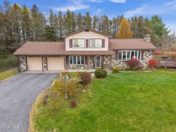 Property at 1422 NY-30A, Esperance, NY 12160