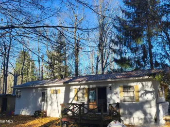 Property at 121 Bushnell Road, Mayfield, NY 12117