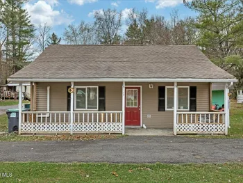 Property at 9057 NY-32, Cairo, NY 12413
