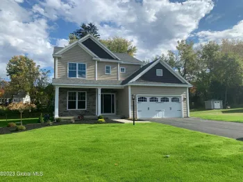 Property at 7 Wyatt's Way, Clifton Park, NY 12065