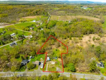 Property at 983 River Road, Bethlehem, NY 12158