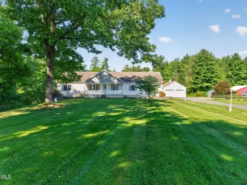 Property at 5 Den Besten Way, Schodack, NY 12033
