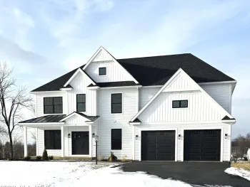 Property at 3 Faulkner Drive, Waterford, NY 12188