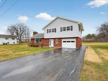Property at 15 Hewitt Street, Schaghticoke, NY 12118