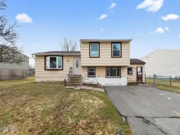 Property at 8252 Elaine Circle, Liverpool, NY 13090