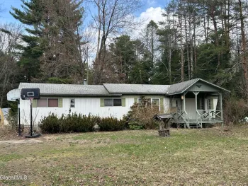 Property at 147 Lampman Road, Broadalbin, NY 12025