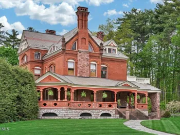 Property at 795 N Broadway, Saratoga Springs, NY 12866