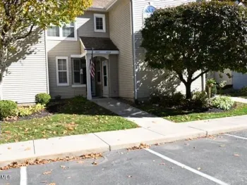 Property at 4004 S Foxwood Drive, Clifton Park, NY 12065