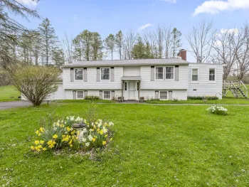 Property at 1704 US Route 9W, Coeymans, NY 12158