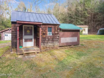 Property at 2284 Pumpkin Hollow Road, Davenport, NY 13820