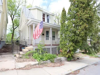 Property at 10 Daggett Terrace, Schenectady, NY 12307