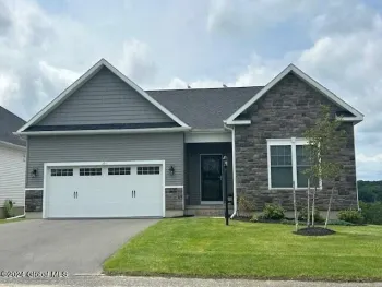 Property at 21 Harbor Lane, Colonie, NY 12047