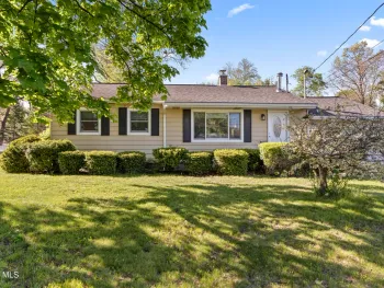 Property at 14 Marie Parkway, Colonie, NY 12211