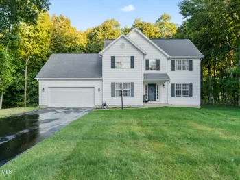 Property at 2 Kendall Place, Glenville, NY 12019