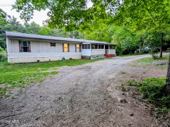 Property at 98 Primrose Lane, Cairo, NY 12058