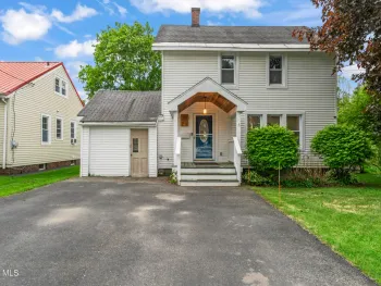 Property at 134 Oakland Avenue, Johnstown, NY 12078