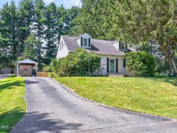 Property at 5 Curtis Road, North Greenbush, NY 12198