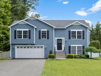 Property at 3062 Sunset Lane, Schenectady, NY 12303