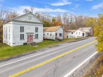 Property at 1335 New York 30A, Esperance, NY 12160