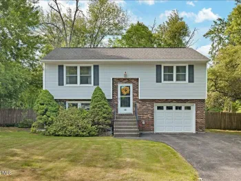 Property at 48 Berwyn Street, Colonie, NY 12304