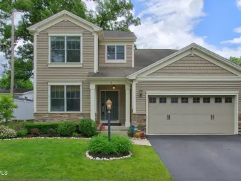 Property at 7 McKenzie Way, Saratoga Springs, NY 12866