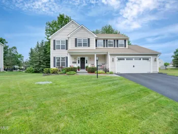 Property at 16 Tamara Court, East Greenbush, NY 12061
